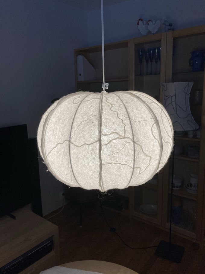 Taklampa , 700kr